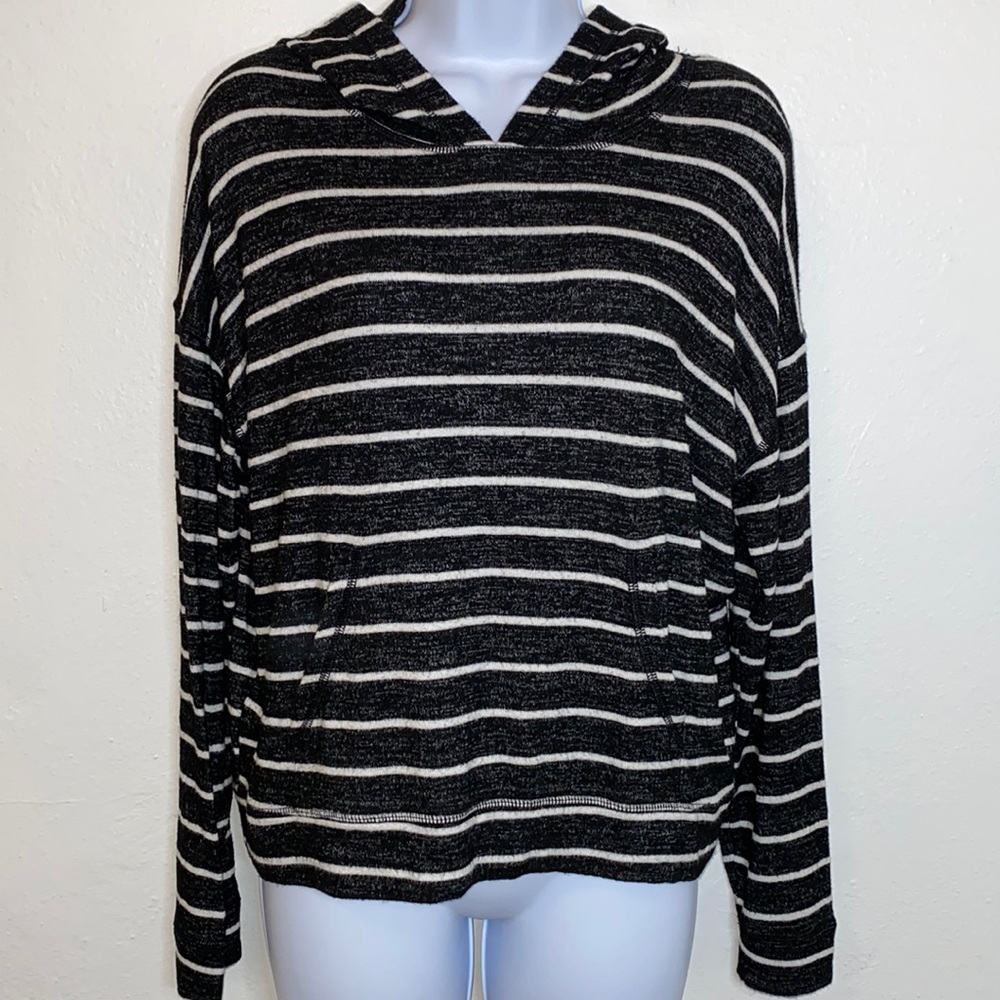 American Eagle Women's Black & White Striped Hoodie Soft Pullover